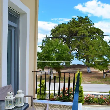 アパートホテル Thasos Blue 4*